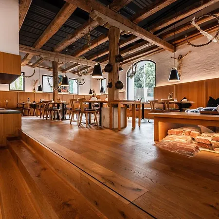 & Restaurant Posthalterei Отель